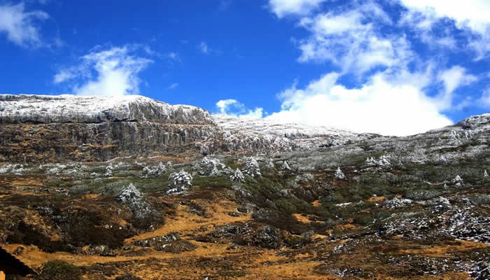 昆明轎子雪(xuě)山(shān)山(shān)頂景色